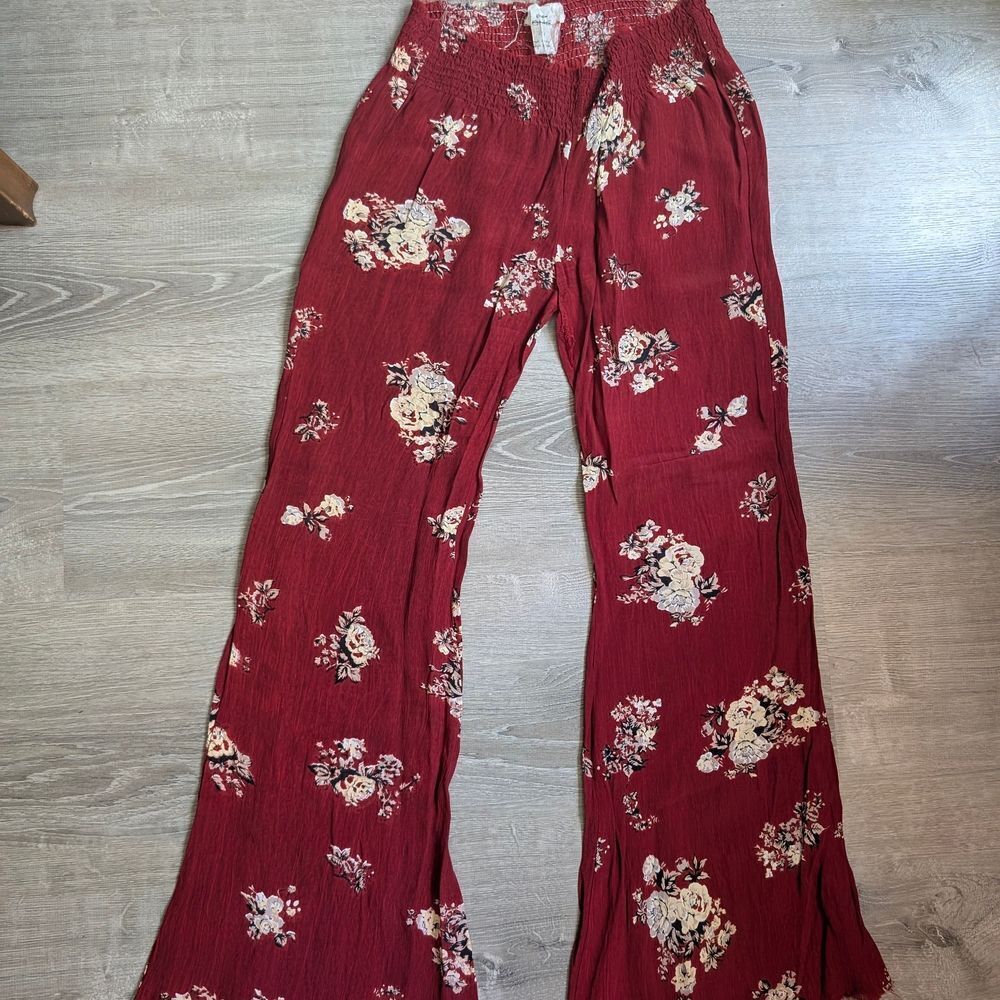 FP One Flowered Pants - Picture 2 of 5